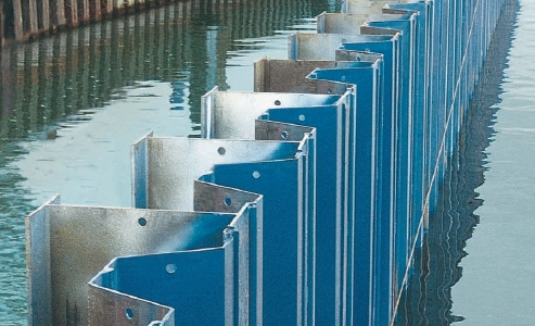 Combined sheet pile walls